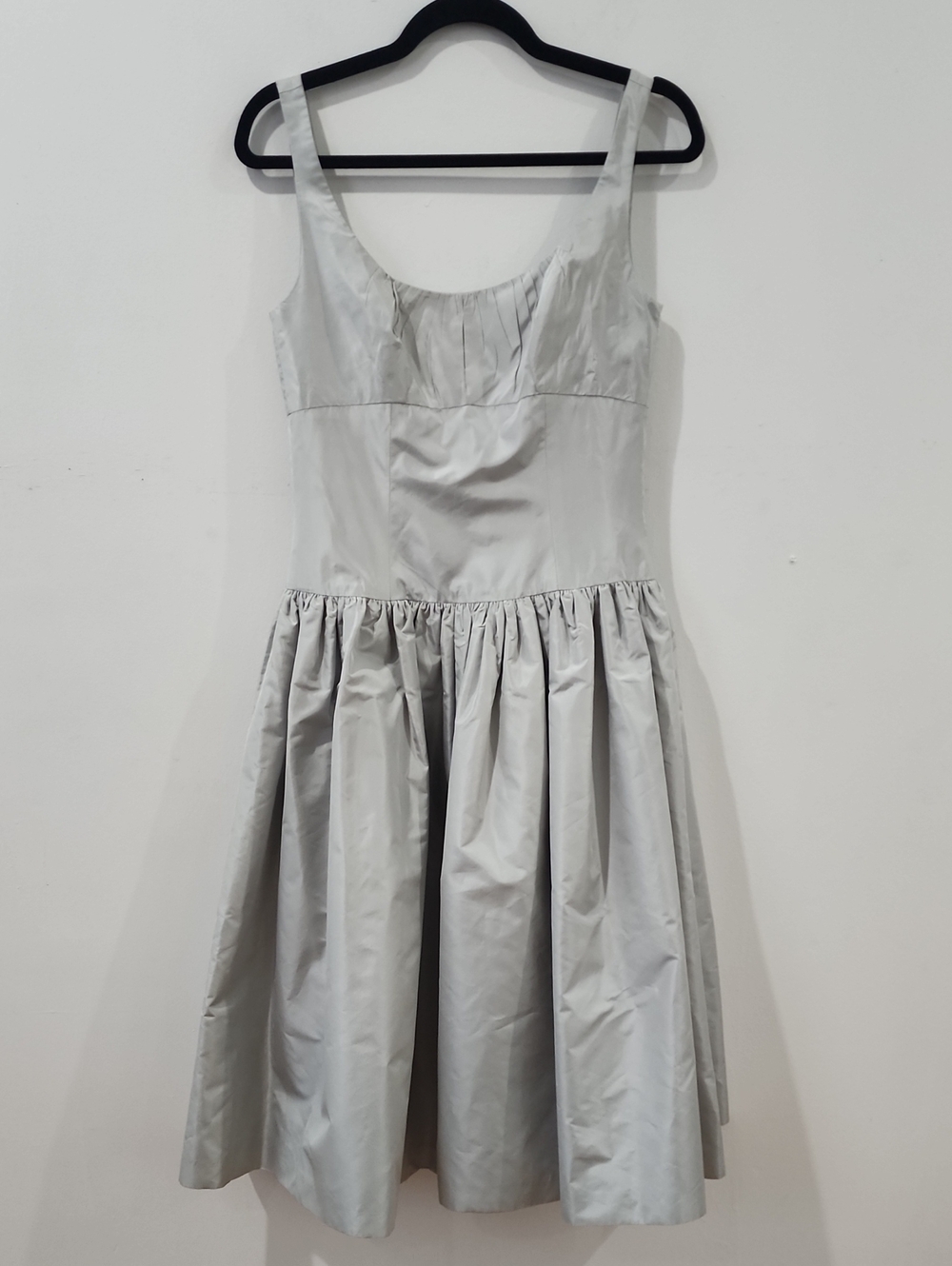 Monique Lhuillier Dress (Size Is An Estimate)